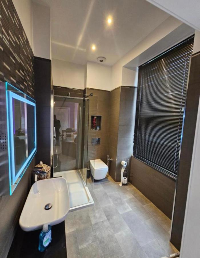 Luxury Family Room With Private Bathroom In The Heart Of EDI Kültér fotó